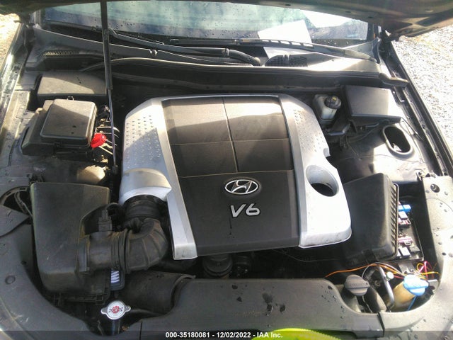 2009 HYUNDAI GENESIS VIN: KMHGC46E79U021834