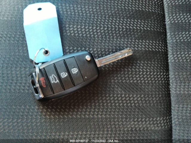KNDPM3AC9H7070340 KIA Sportage Lx