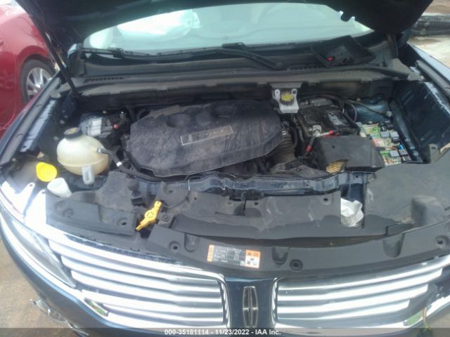 5LMCJ1C92JUL22264 Lincoln Mkc Premiere