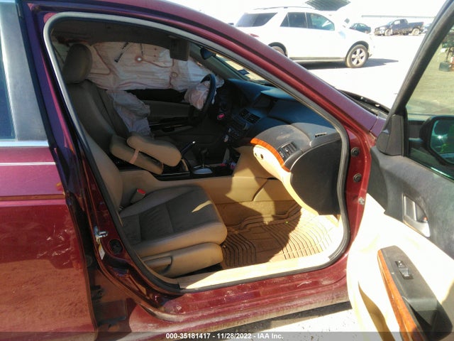 2011 HONDA ACCORD SDN EX VIN: 1HGCP2F70BA061016