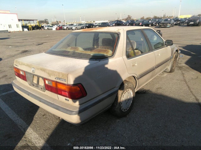 1988 HONDA ACCORD LX VIN: JHMCA5635JC096943