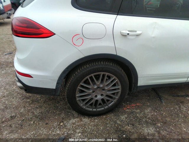 2017 Porsche Cayenne, VIN: WP1AB2A27HLA52891