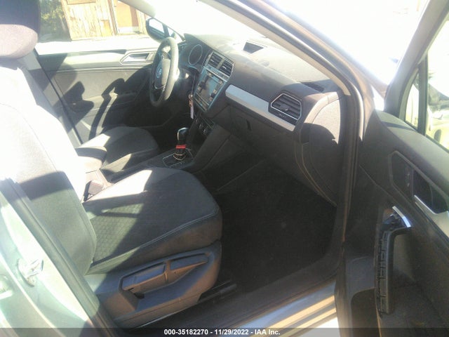 2021 Volkswagen Tiguan, VIN: 3VV1B7AX6MM013813