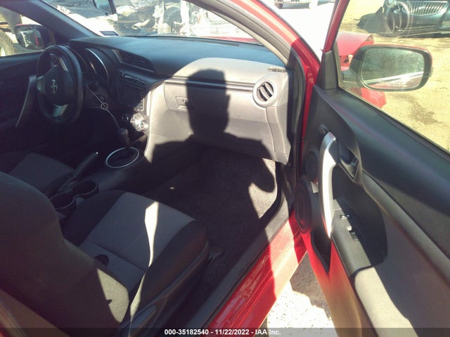 2014 Scion TC, VIN: JTKJF5C77E3066827