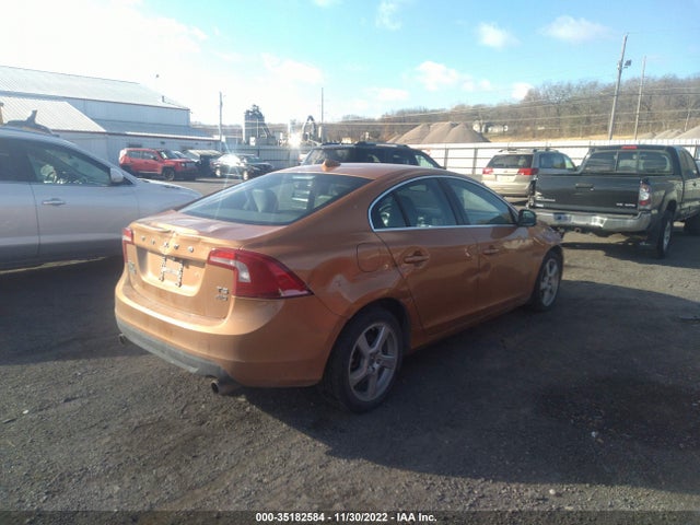 Volvo S60 T5 2013 YV1612FH5D1221992 Image 4
