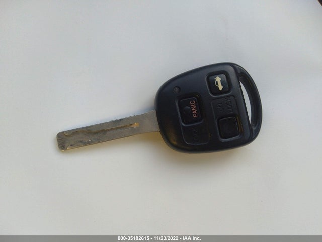 Lexus ES 330 2004 JTHBA30G240023398 Image 3