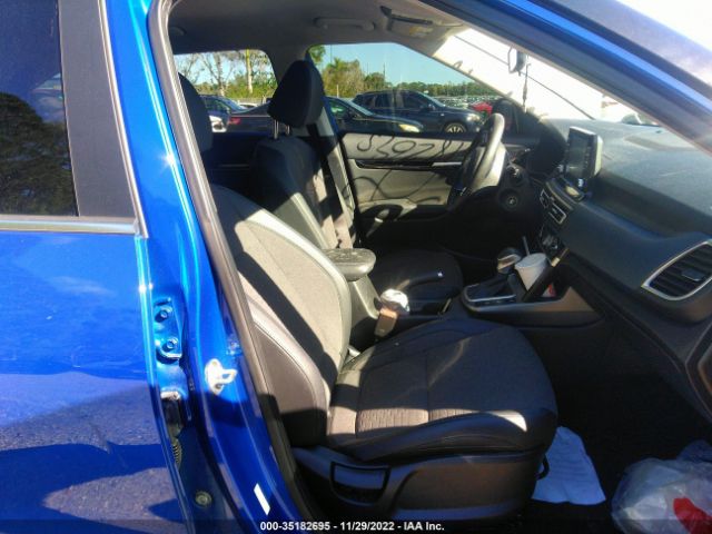 KNDEUCAA8M7230658 KIA SELTOS S