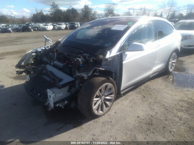 2020 Tesla Model X, VIN: 5YJXCBE24LF231453