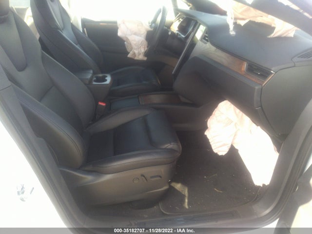 2020 Tesla Model X, VIN: 5YJXCBE24LF231453