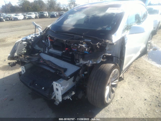 2020 Tesla Model X, VIN: 5YJXCBE24LF231453