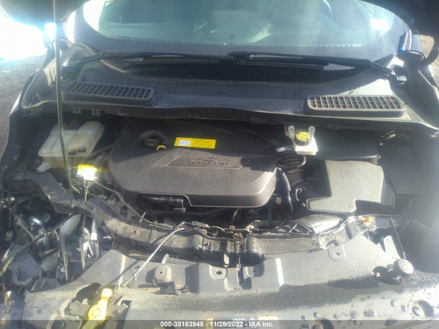 2016 Ford Escape, VIN: 1FMCU9GX1GUB24897