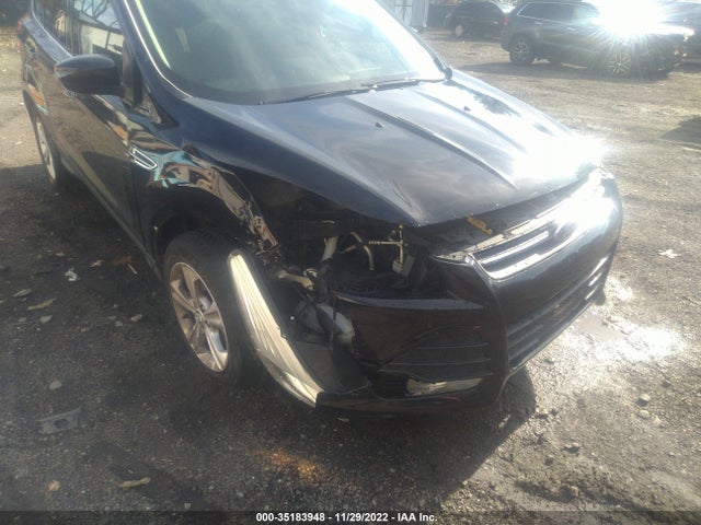 2016 Ford Escape, VIN: 1FMCU9GX1GUB24897