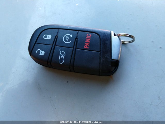 1C4RJFAG6KC611901 Jeep Grand Cherokee Altitude
