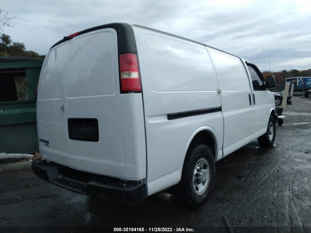 Chevrolet EXPRESS CARGO VAN 2012 1GCWGFCA9C1148255 Image 4