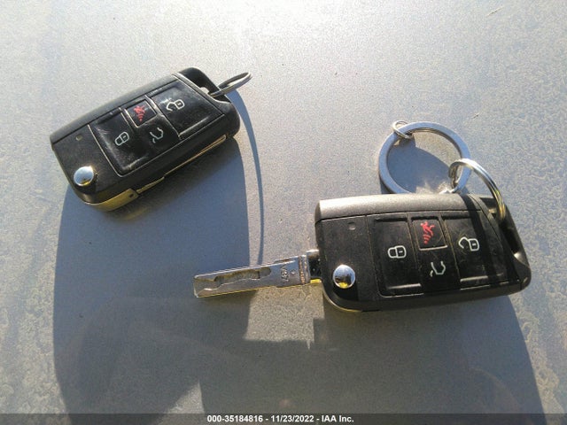 3VW217AUXGM053759 Volkswagen Golf Tsi S