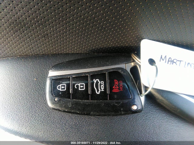 2016 Hyundai Genesis, VIN: KMHGN4JE1GU118333