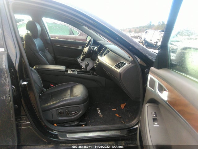 2016 Hyundai Genesis, VIN: KMHGN4JE1GU118333