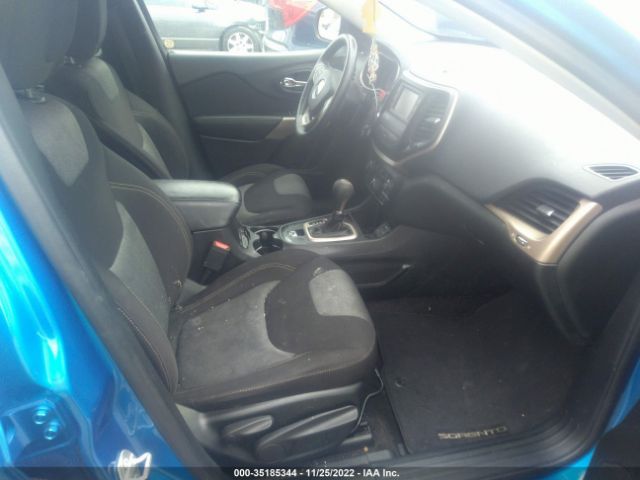 1C4PJLAB3HW596422 Jeep Cherokee Sport
