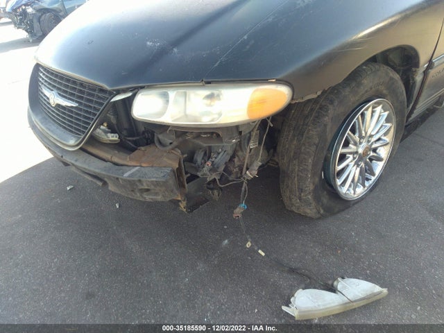 1C4GP64LXYB670575 Chrysler Town & Country Limited