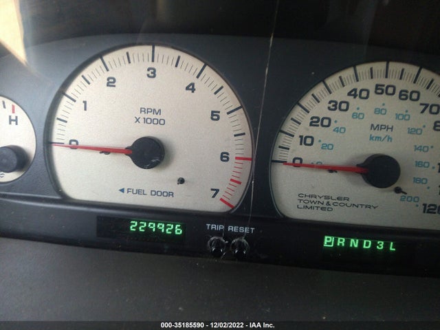 1C4GP64LXYB670575 Chrysler Town & Country Limited