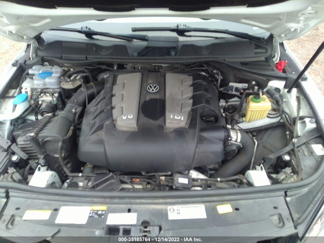 2015 Volkswagen Touareg, VIN: WVGEP9BPXFD002979