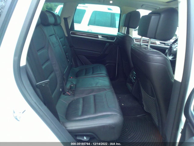 2015 Volkswagen Touareg, VIN: WVGEP9BPXFD002979
