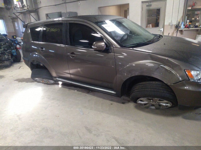 JA4JT5AX6DU011341 Mitsubishi OUTLANDER GT