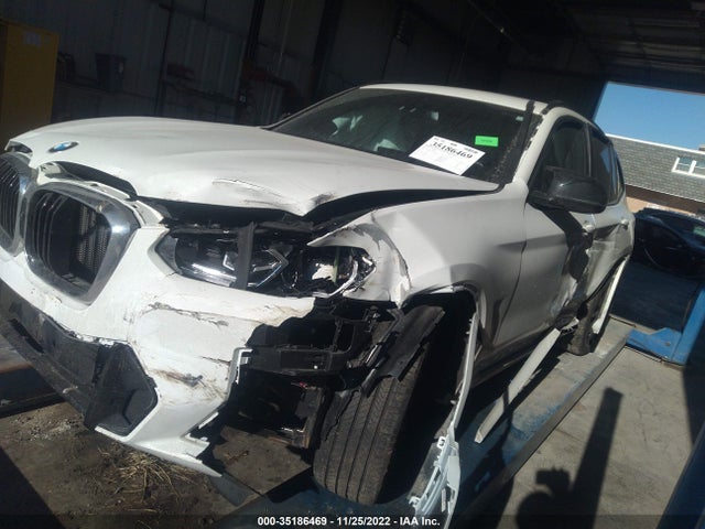 BMW X3 M40i 2022 5UX83DP03N9K26820 Image 2