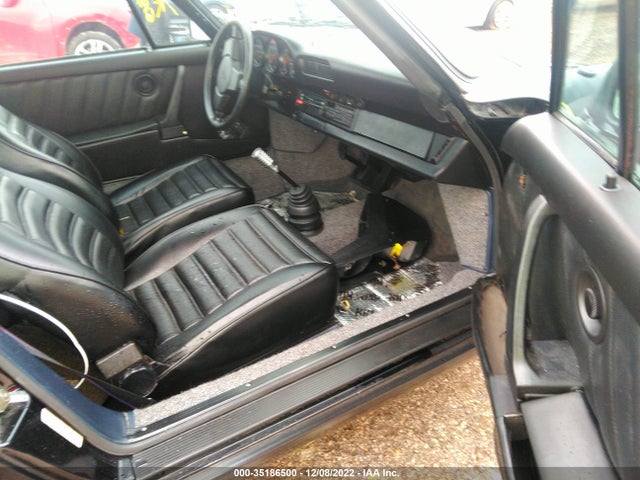 1984 PORSCHE 911 CARRERA VIN: WP0EB0911ES160170