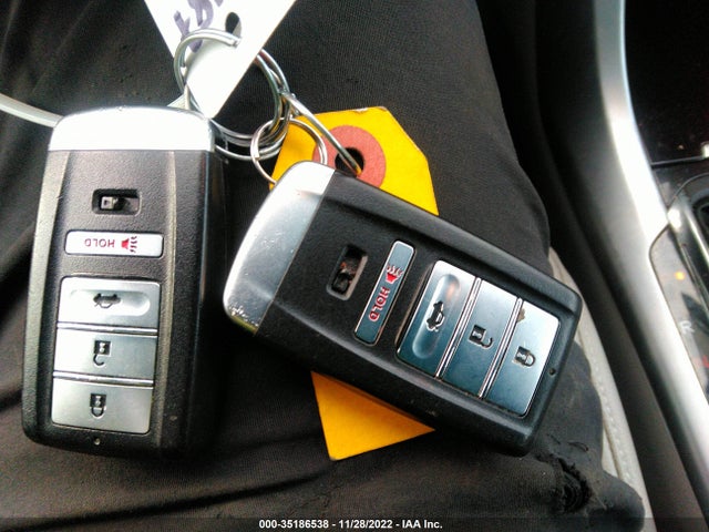 Acura TLX 2017 19UUB1F37HA008333 Image 3