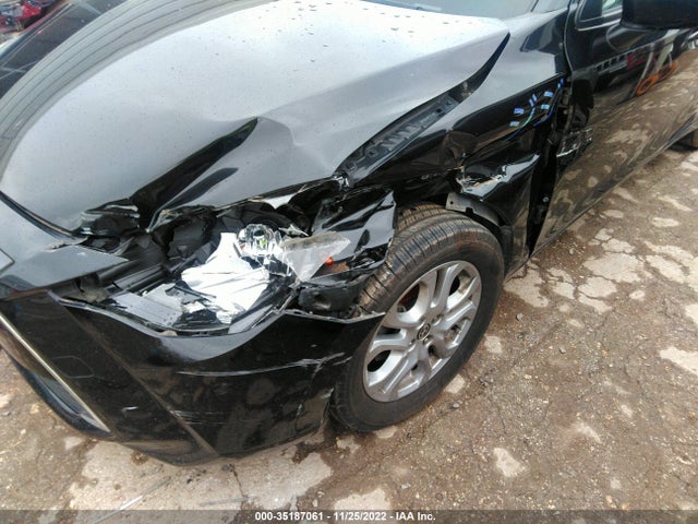 2016 Scion IA, VIN: 3MYDLBZV8GY127390