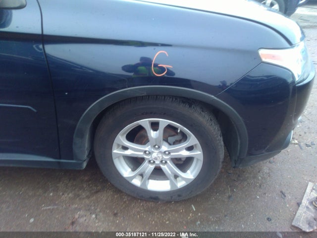 2015 Mitsubishi Outlander, VIN: JA4AD3A38FZ011524