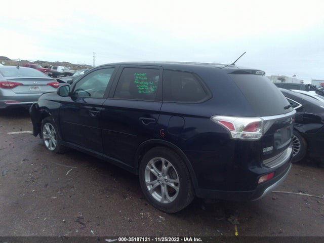 2015 Mitsubishi Outlander, VIN: JA4AD3A38FZ011524