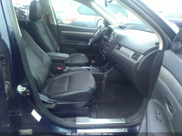 2015 Mitsubishi Outlander, VIN: JA4AD3A38FZ011524