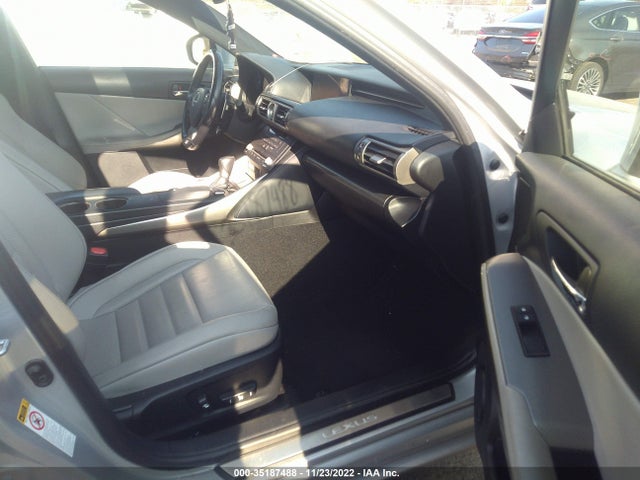 2016 Lexus IS, VIN: JTHCE1D2XG5010868