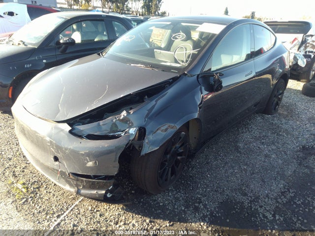 Tesla Model Y Long Range 2023 7SAYGDEE1PA026144 Image 2