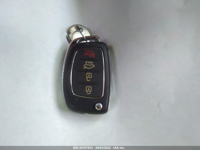 Hyundai SONATA SE 2017 5NPE24AF7HH582915 Image 3