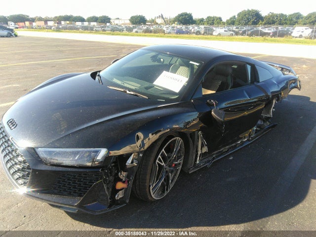 2022 Audi R8, VIN: WUAKBAFX2N7900090