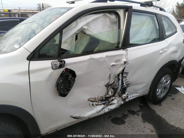 2019 Subaru Forester, VIN: JF2SKACC8KH590243