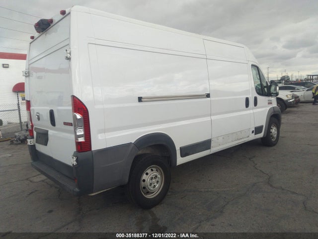 3C6TRVDG1JE142526 RAM Promaster Cargo Van