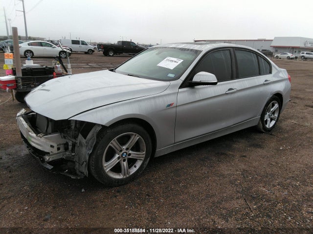 BMW 3 Series 320i 2014 WBA3B1C55EK134211 Image 2