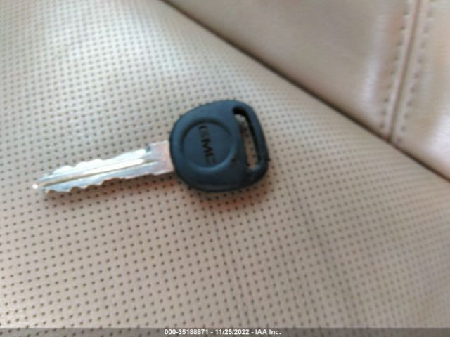 1GKS1MEF6ER127126 GMC YUKON XL DENALI