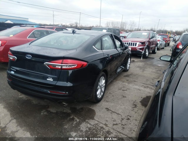 2020 Ford Fusion, VIN: 3FA6P0HDXLR135414