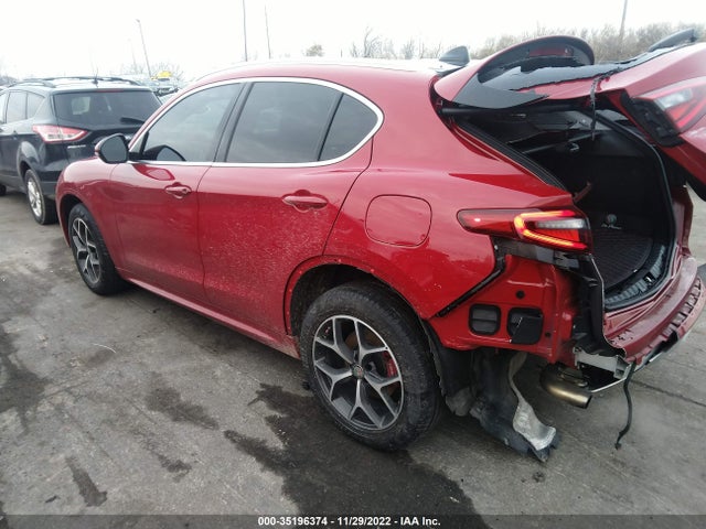 ZASPAKBN1M7D17192 Alfa Romeo STELVIO TI