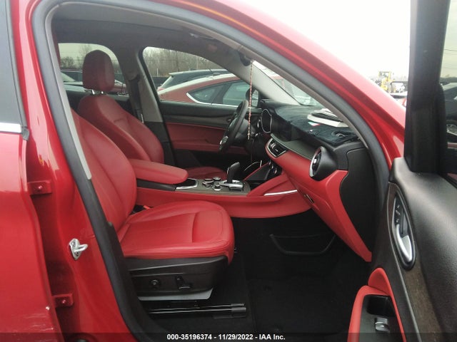 ZASPAKBN1M7D17192 Alfa Romeo STELVIO TI