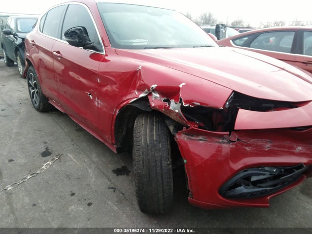 ZASPAKBN1M7D17192 Alfa Romeo STELVIO TI