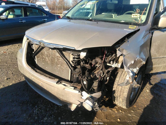 2A8HR54X69R631117 Chrysler Town & Country Touring