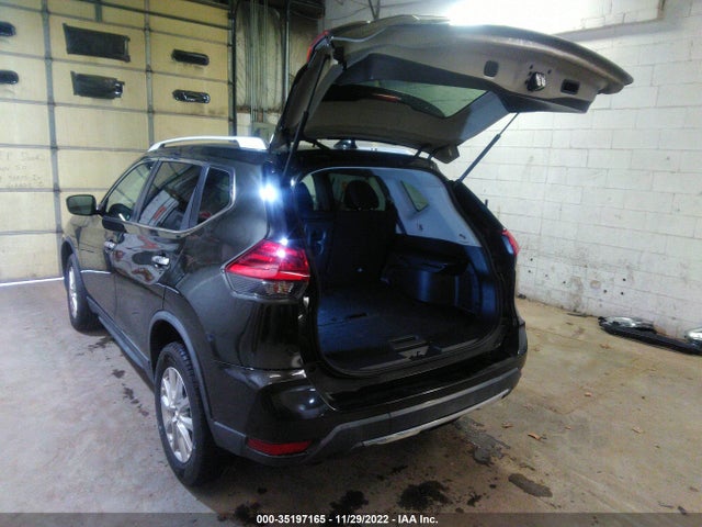 2017 NISSAN ROGUE SV VIN: KNMAT2MVXHP589641