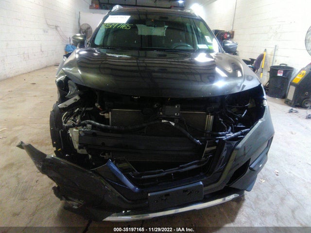 2017 NISSAN ROGUE SV VIN: KNMAT2MVXHP589641