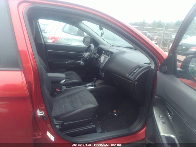 JA4AR3AWXJU000896 Mitsubishi Outlander Sport Se 2.4